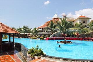 Golden Coast Resort & Spa