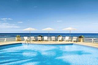 Couples Sans Souci Resort & Spa