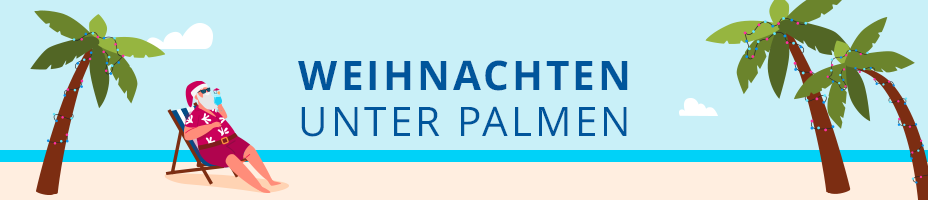 Santa Claus sitzt in rotem Anzug auf Liegestuhl zwischen zwei Palmen am Strand unter blauem Himmel mit Wolken.